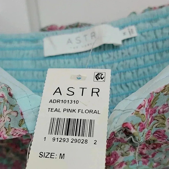 ASTR The Label OFF SHOULDER RUCHED FLORAL MINI DRESS - Picture 8 of 10